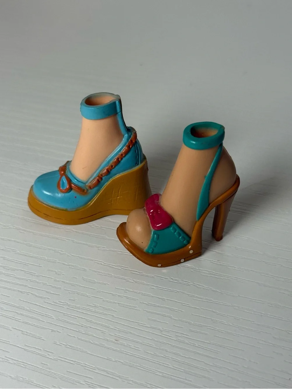 Mattel My Scene doll shoes [MIXED]